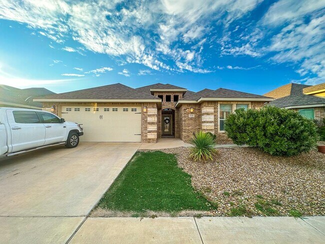 Primary Photo - 7211 Raphael St