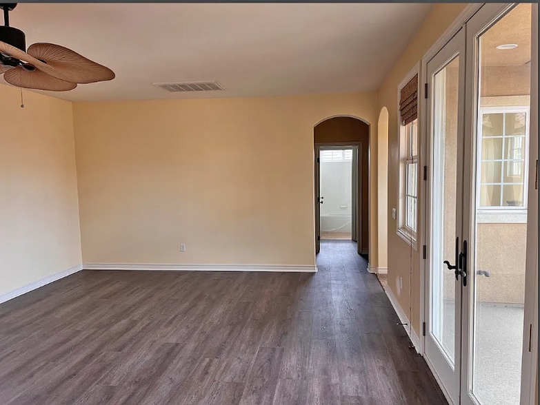 Building Photo - 1112 Championship Rd