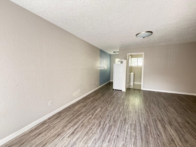 Building Photo - 2501 Yoakum Blvd