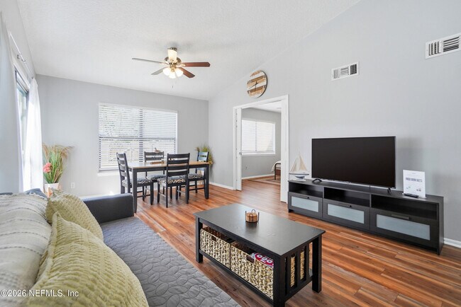 Building Photo - 3419 Islander Way