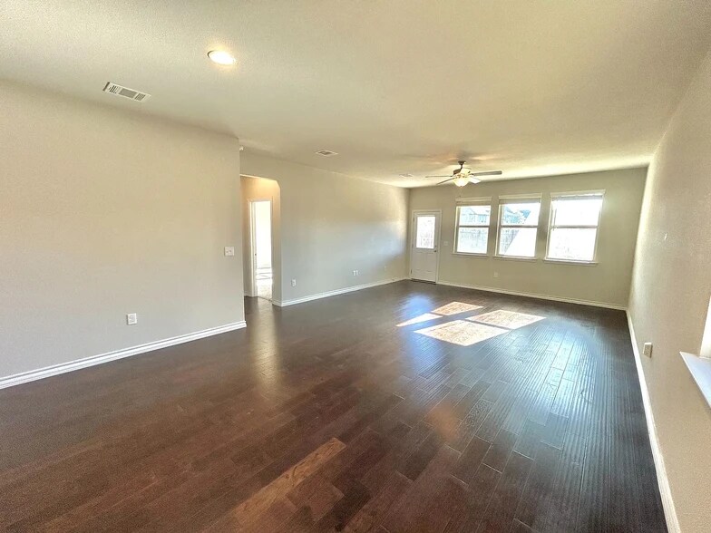 Building Photo - 7305 Vidrine St