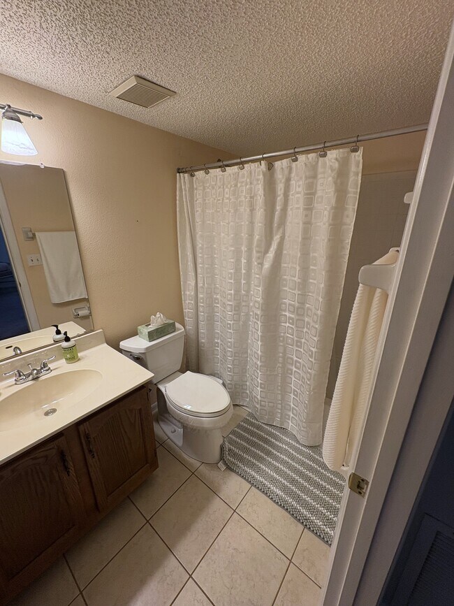 Building Photo - 305 Mission Trail W