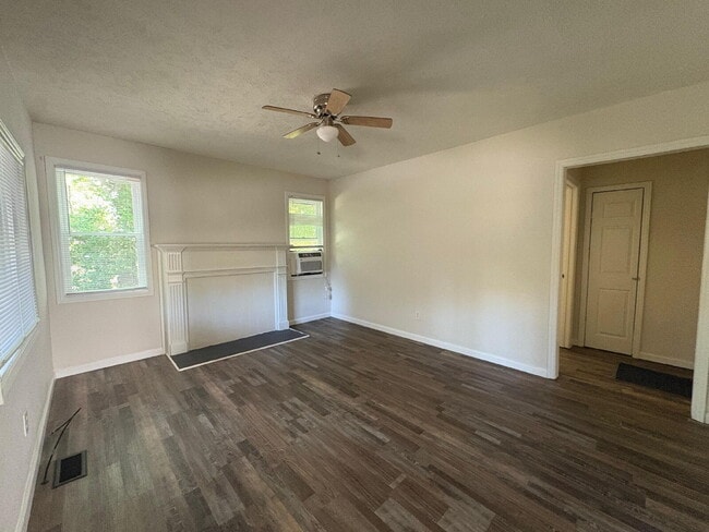 Building Photo - 1207 West Dr