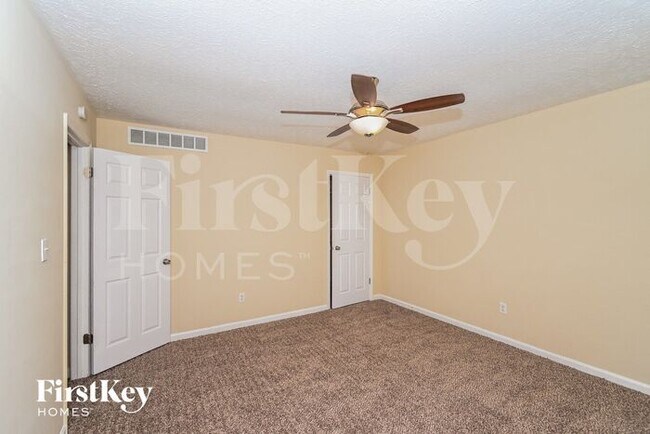 Building Photo - 3164 Colorado Dr
