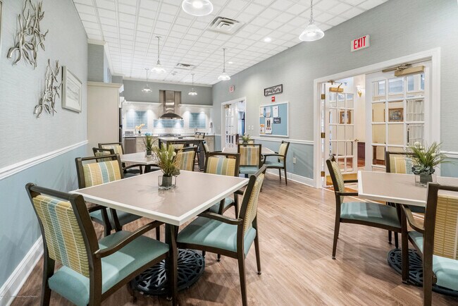 Building Photo - 700 Ocean Ave N