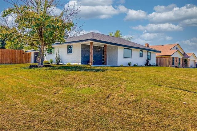 Building Photo - 310 E 6th St