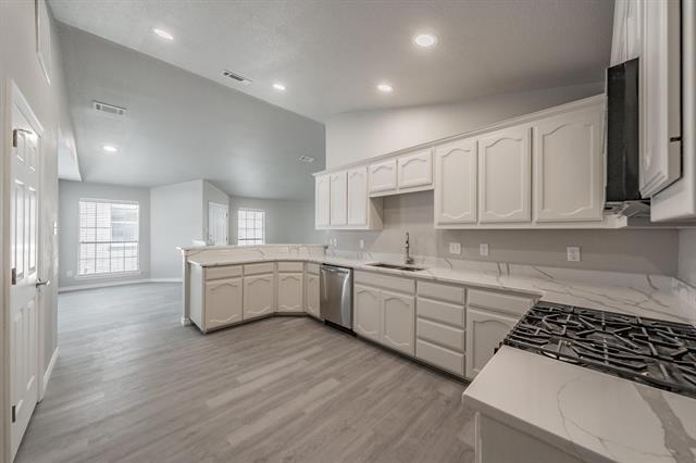 Building Photo - 3028 Thicket Bend Ct