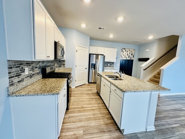 Building Photo - 30735 Waterfront Dr