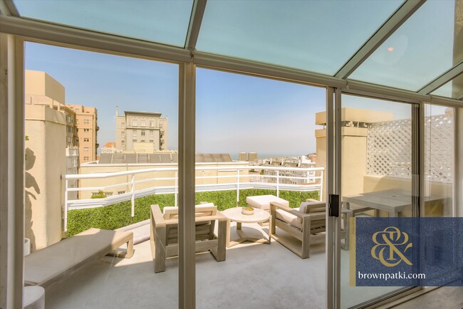 Building Photo - 2016 Pacific Ave