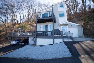 Building Photo - Amazing New Construction Right in the Southside Slopes!