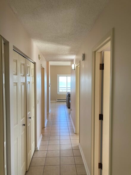 Main hallway - 1 Cleaves St