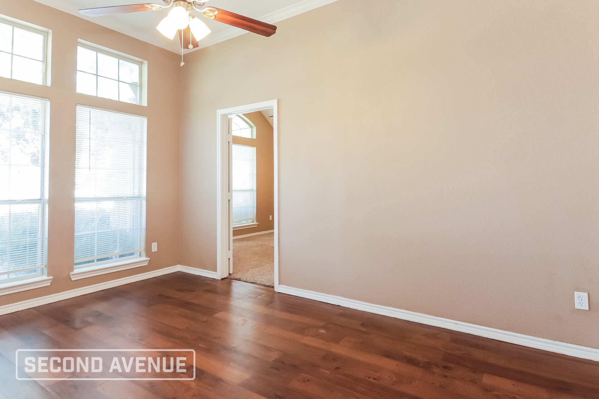 Building Photo - 616 Elm Falls Pl