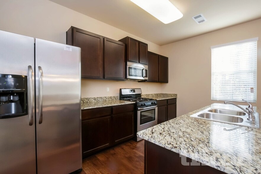 Building Photo - 103 Ivey Cottage Loop