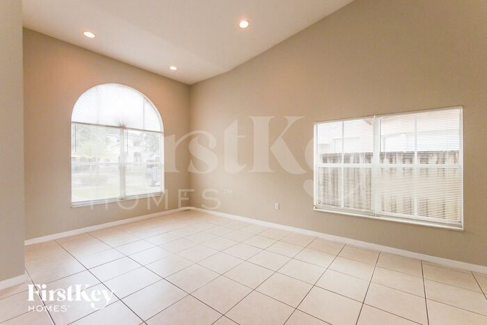 Building Photo - 11524 SW 152nd Ct