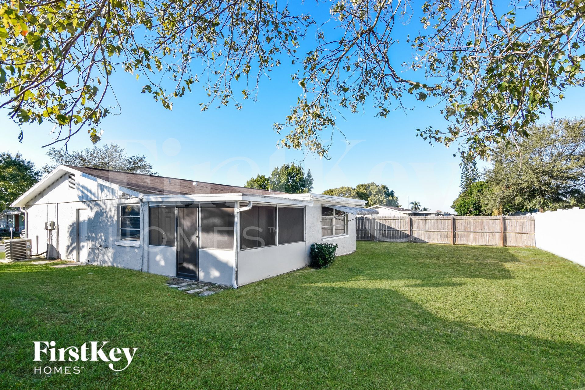 Building Photo - 9204 Lido Ln