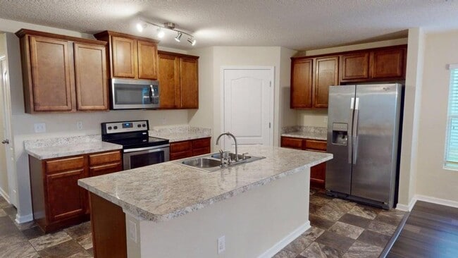 Building Photo - 65034 Mossy Creek Ln