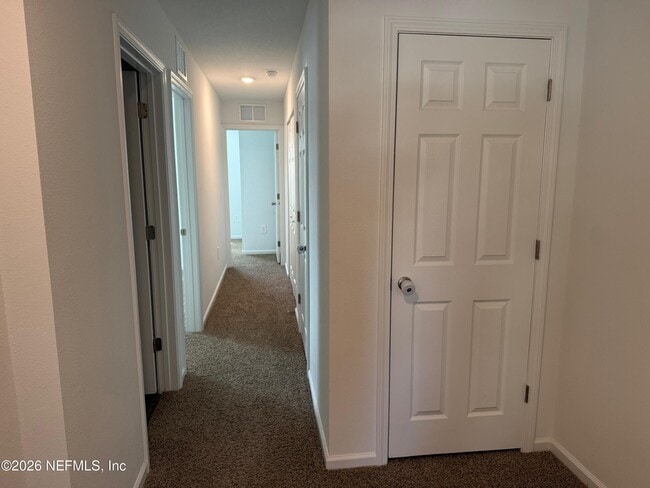 Building Photo - 891 Rivertree Pl