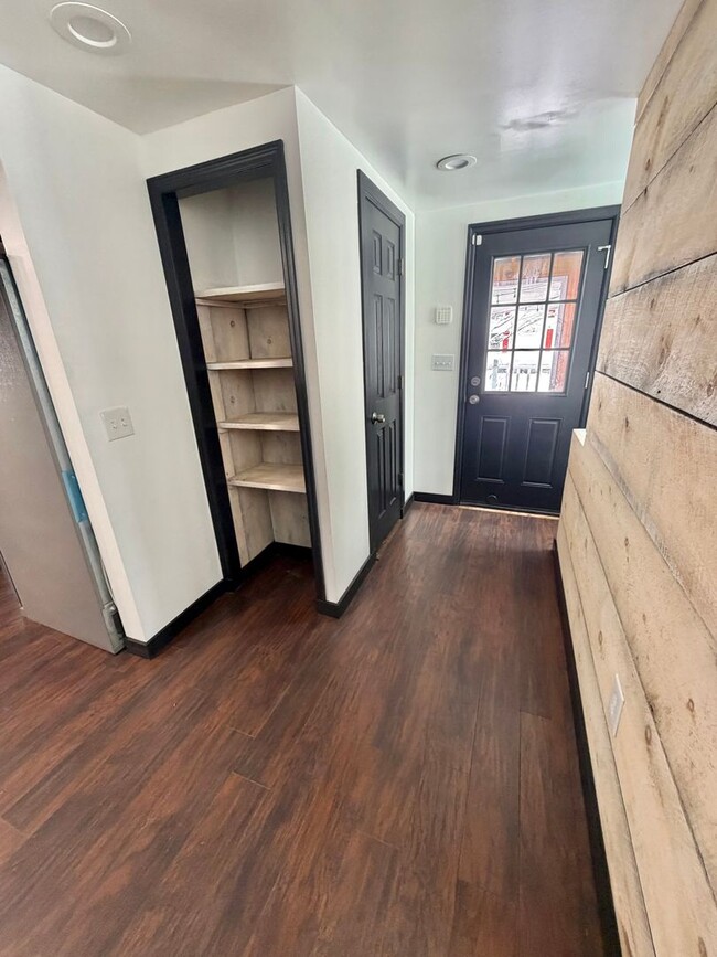 Building Photo - Gorgeous Newly Renovated 4 BR, 2 BA on .71 acres