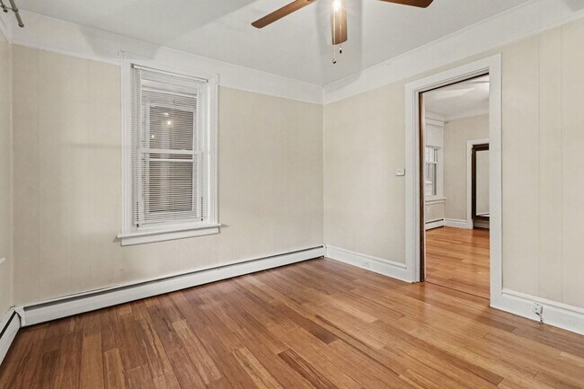 Building Photo - 530 Hummel Ave