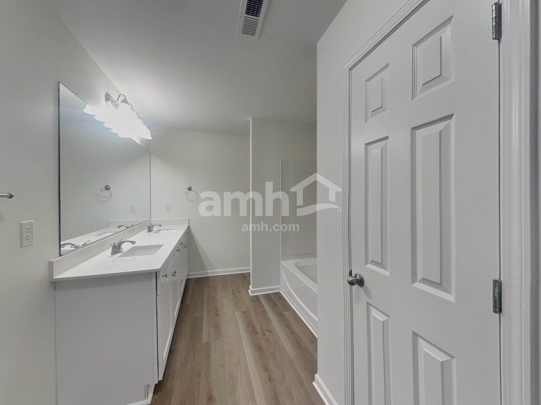 Building Photo - 146 Millen Dr