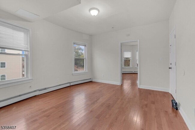 Building Photo - 66 N 15th St