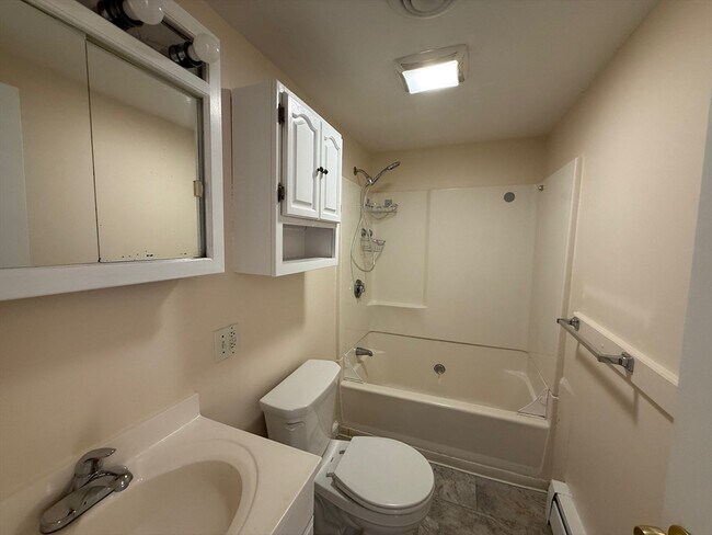 Building Photo - 1753 E Rodney French Blvd