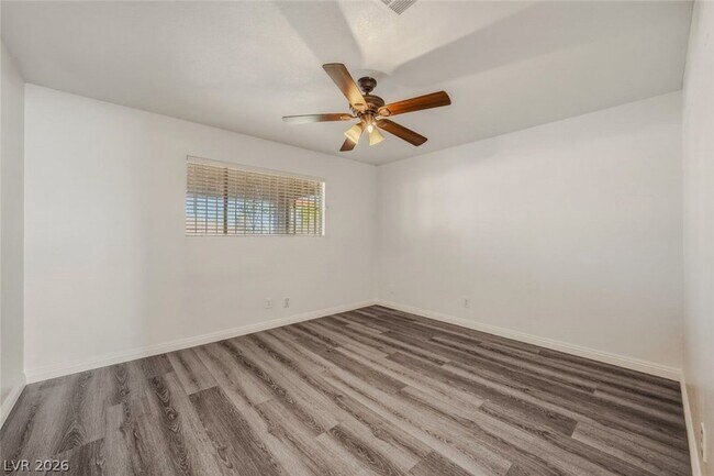 Building Photo - 6760 W Oakey Blvd