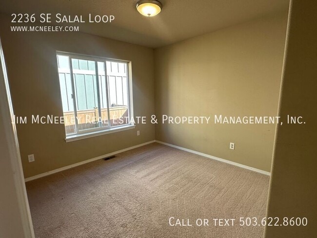 Building Photo - 2236 SE Salal Lp