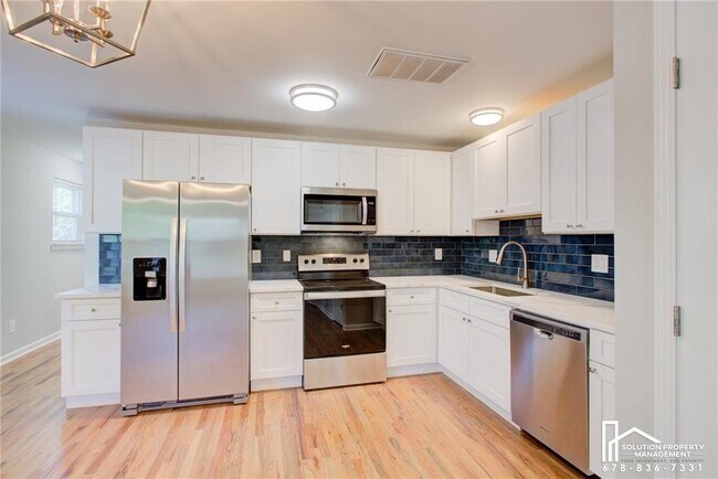 Building Photo - 1173 Arlington Ave SW