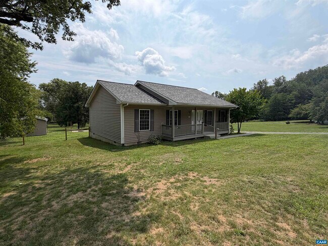 Building Photo - 1720 Daybreak Ln