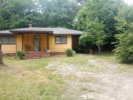 Building Photo - 616 Springflowers Rd