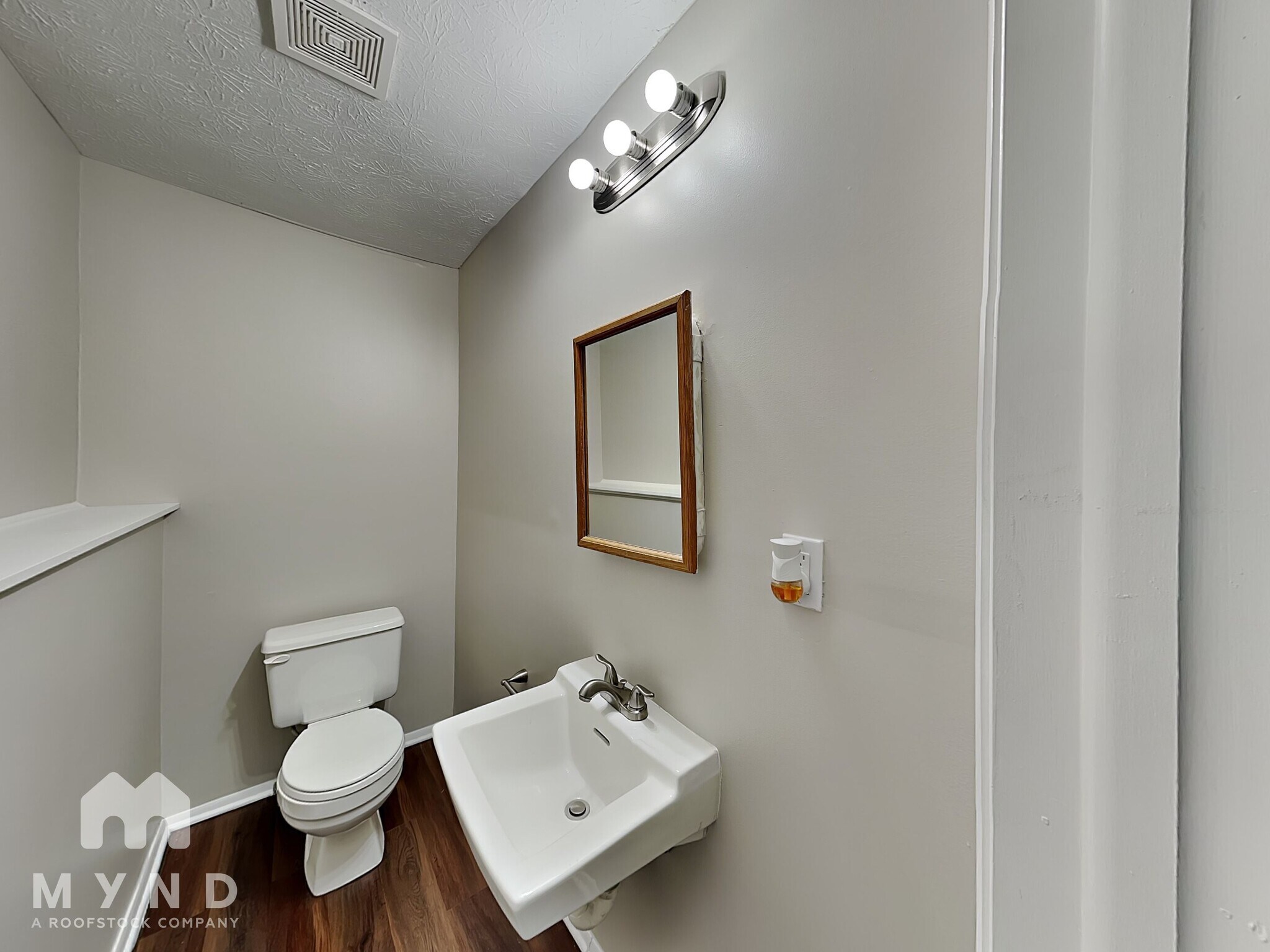 Building Photo - 3033 Rumford Ct