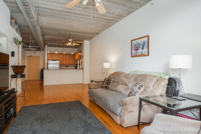 Building Photo - 647 Metropolitan Way