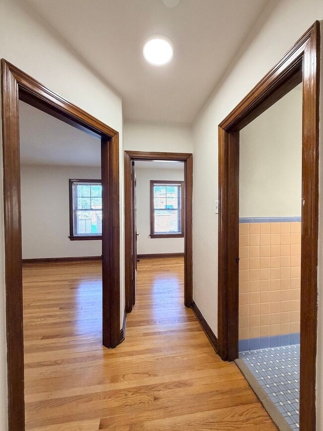 Building Photo - 4734 Locke Ave