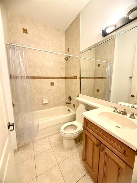 Building Photo - 4804 Sawgrass Breeze Dr