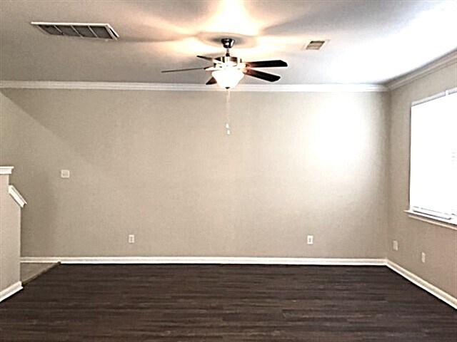 Building Photo - 9435 Spring Miller Dr