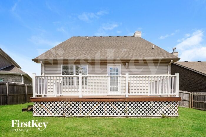 Building Photo - 308 Birchclay Point N