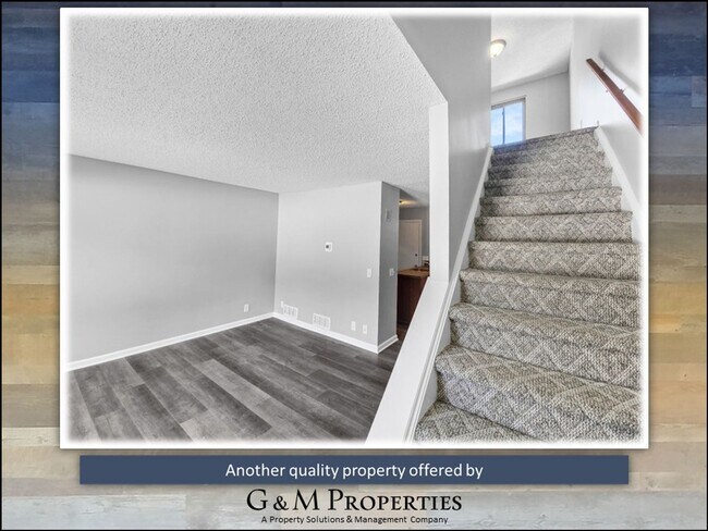 Building Photo - Rarely Available 1-Bedroom Townhouse in Henrietta: Updated & Amenity-Filled!