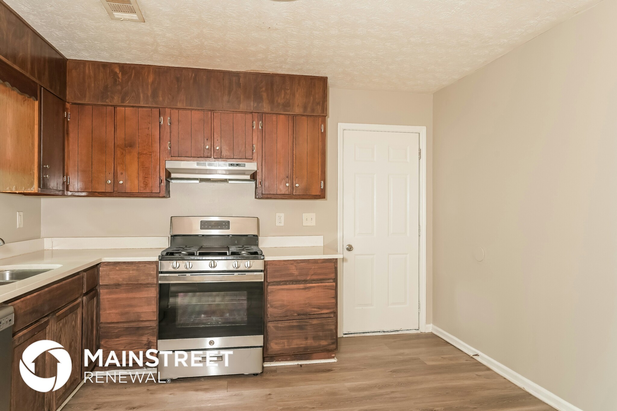 Building Photo - 4056 Chimney Ridge Way