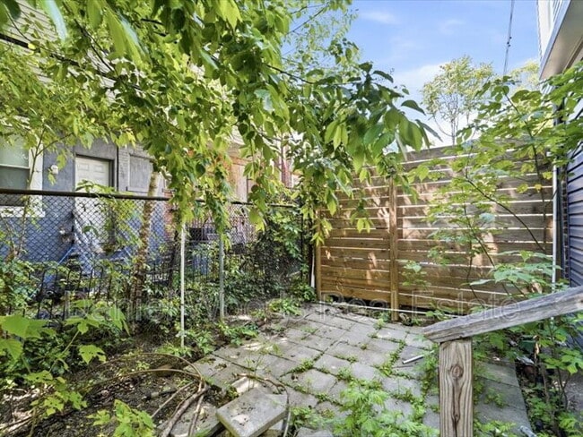 Building Photo - 5538 Walton Ave