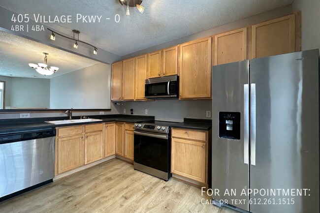 Building Photo - 405 Village Pkwy