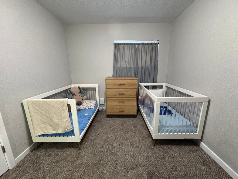 Building Photo - 1216 Richards Ave