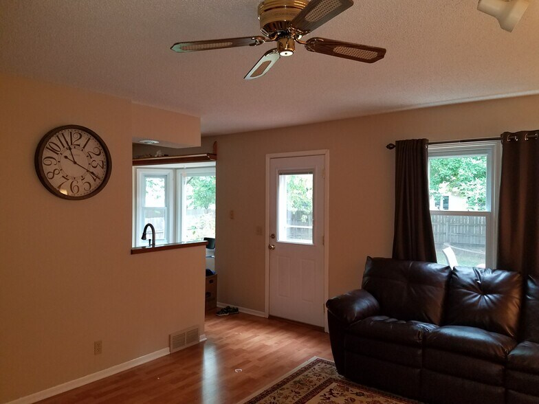 Building Photo - 1209 58th St