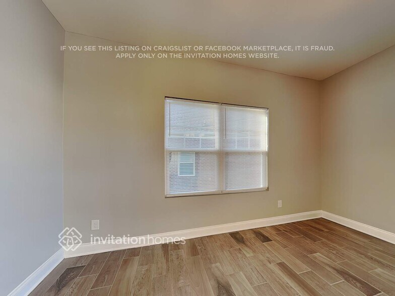 Building Photo - 2813 Santiago Circle