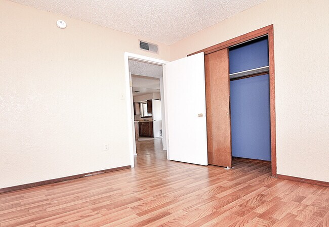 Building Photo - 11473 Jim Ferriell Dr