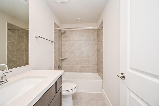 Building Photo - 21827 Erskine Peaks Pl