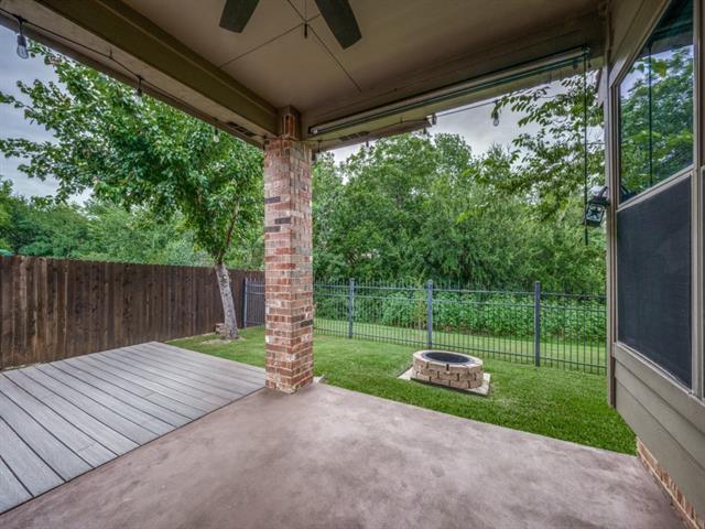 Building Photo - 7003 Chittamwood Dr