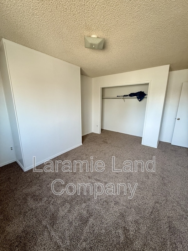 Building Photo - 1227 Downey St