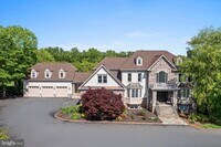 Building Photo - 19109 Peale Ln
