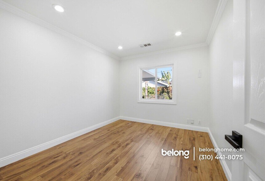 Building Photo - 7947 Atoll Ave